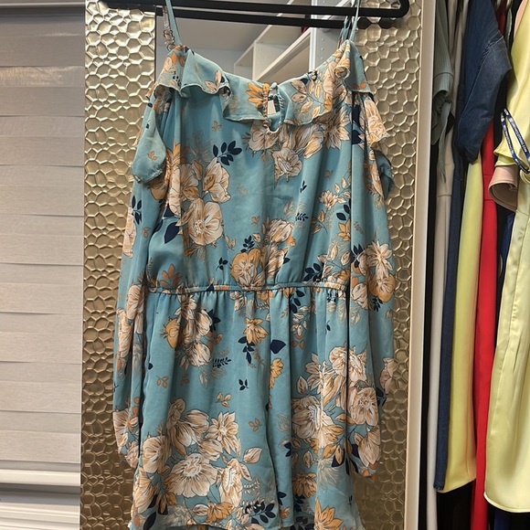 American Rag Flowery Turquoise long and short sleeve Romper - Picture 2 of 7